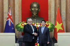 Chủ tịch nước Lương Cường tiếp Chủ tịch Quốc hội New Zealand Gerry Brownlee.