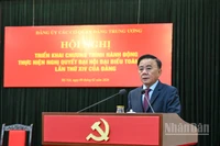 Đồng chí Trần Cẩm Tú, Ủy viên Bộ Chính trị, Thường trực Ban Bí thư, Bí thư Đảng ủy các cơ quan Đảng Trung ương phát biểu kết luận hội nghị. (Ảnh: DUY LINH)