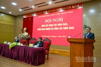 Thường trực Ban Bí thư Trần Cẩm Tú phát biểu chỉ đạo hội nghị. (Ảnh: DUY LINH) 