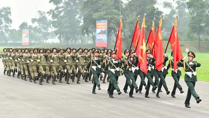 Quân đội Nhân dân vững bước dưới cờ Đảng quang vinh 