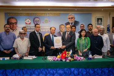 Đoàn công tác Đại sứ quán Việt Nam tại Pakistan làm việc với Phòng Công nghiệp và Thương mại thành phố Karachi (KCCI). (Ảnh: Đại sứ quán Việt Nam tại Pakistan)