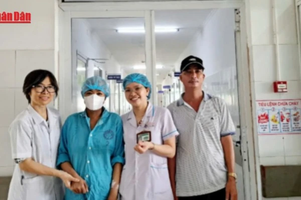 [Video] Bệnh viện Đà Nẵng thực hiện thành công ca ghép tế bào gốc tự thân cho bệnh nhân đa u tủy xương