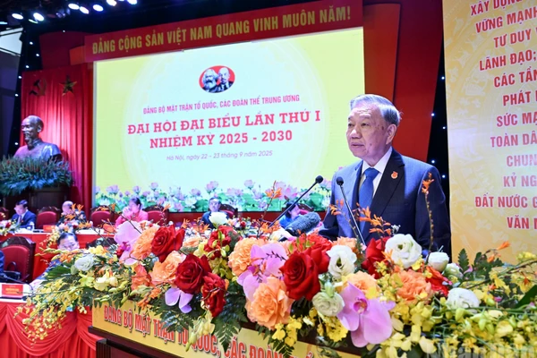 Tổng Bí thư Tô Lâm phát biểu chỉ đạo đại hội.