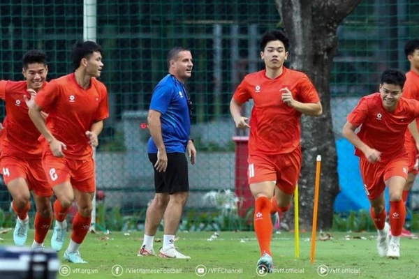Ảnh minh họa: Các cầu thủ U23 Việt Nam tập luyện trước trận đấu với U23 Campuchia. (Ảnh: VFF)