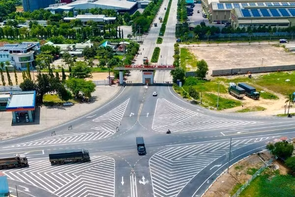 Doanh nghiệp tại Khu công nghiệp Nhơn Hòa, xã Nhơn Hòa, tỉnh Gia Lai chủ động chuyển đổi xanh để giữ vị thế trong chuỗi cung ứng toàn cầu.