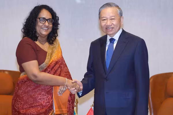 Tổng Bí thư, Chủ tịch nước Tô Lâm hội kiến Thủ tướng Sri Lanka Harini Amarasuriya. (Ảnh: Thống Nhất/TTXVN)