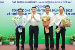 BSR vinh dự được Tập đoàn Công nghiệp - Năng lượng quốc gia Việt Nam vinh danh là một trong ba đơn vị của Tập đoàn hoàn thành toàn diện kế hoạch quản trị 6 tháng đầu năm về sản lượng sản xuất và các chỉ tiêu tài chính.