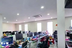 Một tòa nhà được dùng cho hoạt động lừa đảo trực tuyến tại thành phố Poipet. (Ảnh: AKP/TTXVN phát)