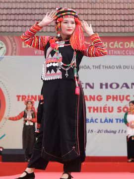 Hà Nhì