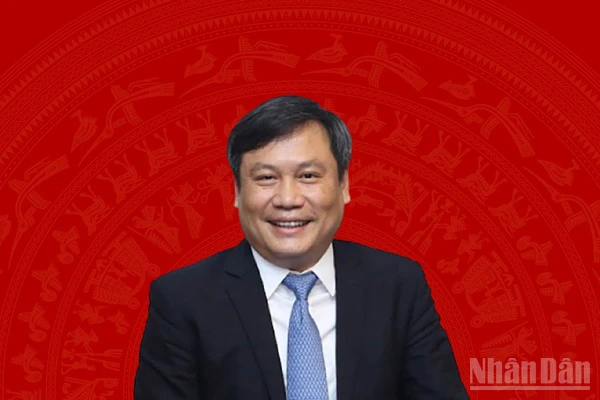 [Infographic] Tiểu sử Phó Bí thư Thành ủy, Chủ tịch Ủy ban nhân dân TP Hà Nội Vũ Đại Thắng