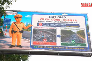 [Video] Cảnh báo sớm ùn tắc, tai nạn, ngập úng trên đường phố Hà Nội