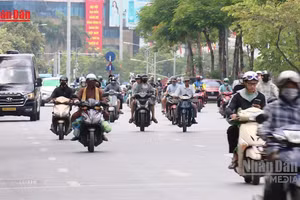 [Video] Hà Nội dự kiến cấm xe máy xăng theo giờ trong vùng lõi Hoàn Kiếm từ 1/7/2026