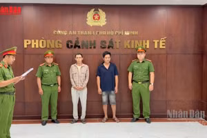 [Video] Triệt phá vụ chế biến hơn 15 tấn thịt bò giả từ thịt lợn