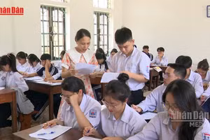 [Video] Hà Nội cấm dạy thêm, học trước chương trình trong hè