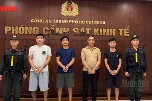 [Video] Khởi tố 4 bị can sản xuất hơn 1.000 tấn giá đỗ ngâm hóa chất cấm