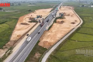 [Video] Cuối tháng 4, cao tốc Bắc-Nam sẽ thông toàn tuyến từ Lạng Sơn đến Cà Mau