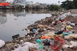 [Video] TP Hồ Chí Minh tăng tốc di dời nhà ven kênh, rạch