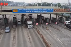 Video] Thống nhất tháo dỡ 2 trạm thu phí bỏ hoang trên Quốc lộ 51