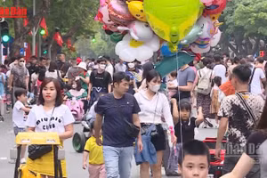 [Video] Không nghỉ liền 9 ngày trong dịp nghỉ lễ Giỗ Tổ và 30/4, 1/5 