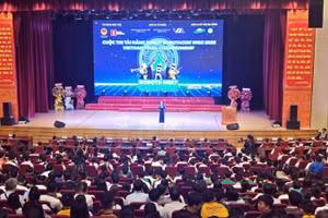 Toàn cảnh lễ bế mạc. (Ảnh: Lương Tùng)