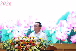 Đồng chí Trịnh Văn Quyết, Ủy viên Bộ Chính trị, Bí thư Trung ương Đảng, Trưởng Ban Tuyên giáo Trung ương, Phó Trưởng Ban Thường trực Ban Chỉ đạo 35 Trung ương phát biểu chỉ đạo tại Hội nghị. (Ảnh: QUANG THỌ)
