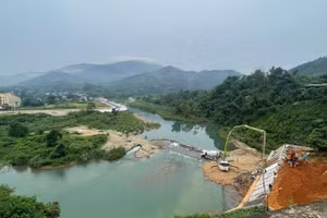 Các địa phương miền núi của tỉnh Quảng Ninh đang triển khai công trình, dự án cần chủ động phương án bảo đảm an toàn cho công trình và người dân. (Ảnh: Quang Thọ)