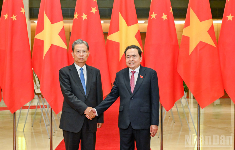 Chủ tịch Quốc hội Trần Thanh Mẫn và Ủy viên trưởng Nhân đại toàn quốc Trung Quốc Triệu Lạc Tế.