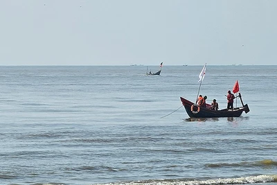 Triển khai hoạt động cứu hộ trên biển Sầm Sơn, tỉnh Thanh Hóa.