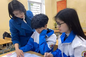 Cô giáo Ngô Thị Mơ-giáo viên hướng dẫn đội tuyển môn Lịch sử đoạt nhiều giải thưởng, trong đó có 3 giải nhất tại Kỳ thi chọn học sinh giỏi quốc gia năm học 2023-2024.