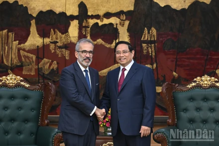 Thủ tướng Phạm Minh Chính tiếp Bộ trưởng Quốc vụ, Bộ trưởng Ngoại giao Bồ Đào Nha Paulo Rangel.