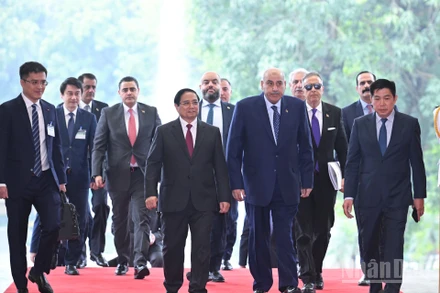 Thủ tướng Phạm Minh Chính đón Chủ tịch Hạ viện Jordan Mazen Turki El Qadi.