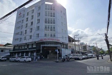 Bệnh viện tim mạch tỉnh hiện nay đã quá tải.