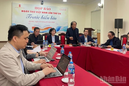 Nhà thơ Nguyễn Quang Thiều thông tin về Ngày thơ Việt Nam.