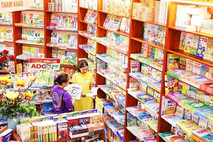 Sách giáo khoa tại hệ thống nhà sách của Nhà xuất bản Giáo dục Việt Nam. 