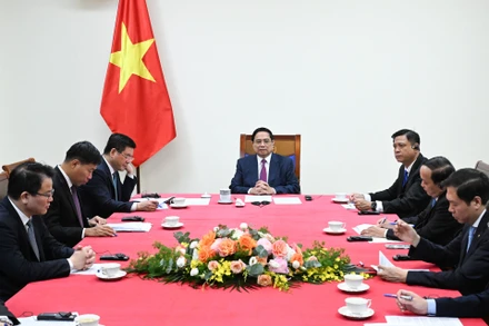 Thủ tướng Phạm Minh Chính điện đàm với Thủ tướng Vương quốc Campuchia Samdech Moha Bovor Thipadei Hun Manet.