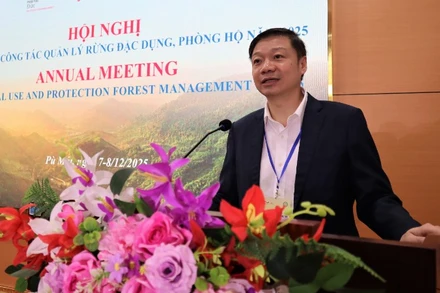 Ông Trần Quang Bảo, Cục trưởng Lâm nghiệp và Kiểm lâm phát biểu tại hội nghị.