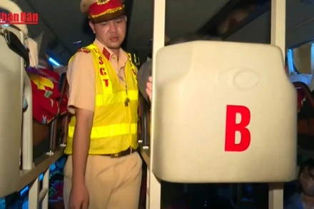 [Video] Tổng kiểm soát phương tiện kinh doanh vận tải đường bộ và đường thủy trên toàn quốc 