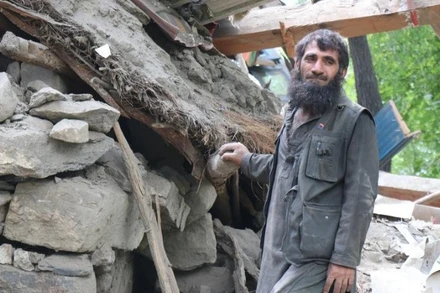 Khung cảnh đổ nát sau 1 trận động đất ở Afganistan. (Ảnh: Tân Hoa xã)