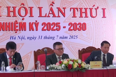 Đoàn Chủ tịch tại Đại hội. (Ảnh: Nguyễn Trọng Lịch/ TTXVN)