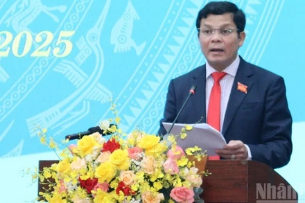 Chủ tịch Hội đồng nhân dân tỉnh Quảng Ngãi Nguyễn Đức Tuy phát biểu bế mạc kỳ họp.