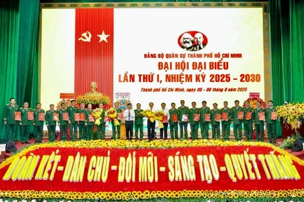 Ban Chấp hành Đảng bộ quân sự Thành phố Hồ Chí Minh nhiệm kỳ 2025-2030. (Ảnh: NGUYÊN PHÚ)