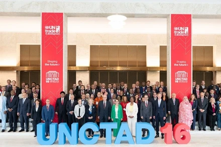 Các trưởng đoàn đại biểu các nước tham dự hội nghị. (Ảnh: UNCTAD)