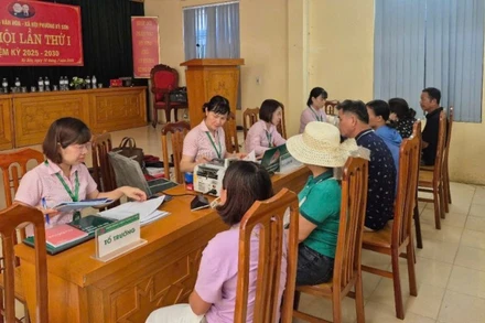 Phòng giao dịch Ngân hàng Chính sách xã hội Hoà Bình duy trì hoạt động các điểm giao dịch trên toàn địa bàn.