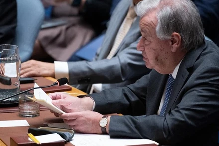 Tổng Thư ký Liên hợp quốc Antonio Guterres phát biểu tại phiên thảo luận của Hội đồng Bảo an Liên hợp quốc về chủ đề “Phụ nữ, Hòa bình và An ninh”, ngày 6/10/2025. (Ảnh: Xinhua)