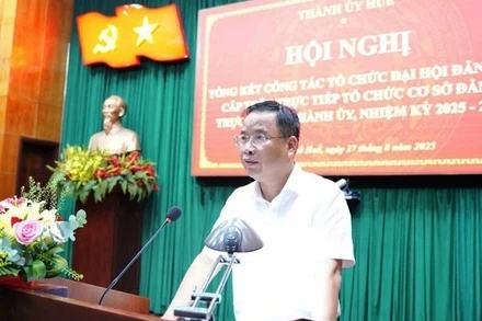 Đồng chí Phó Bí thư Thường trực Thành ủy Huế Phạm Đức Tiến phát biểu chỉ đạo tại hội nghị. (Ảnh: L.THỌ)