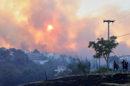 Cháy rừng bùng phát ở ngoại ô phía bắc thủ đô Athens của Hy Lạp.