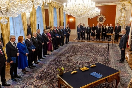 Chính phủ mới của Cộng hòa Séc tuyên thệ nhậm chức.