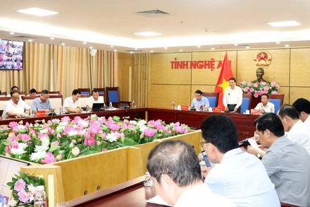Ủy ban nhân dân tỉnh Nghệ An tổ chức cuộc họp trực tuyến toàn tỉnh về thúc đẩy đầu tư công năm 2025.