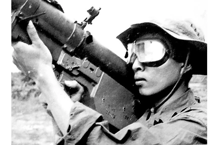 Tên lửa vác vai A72. Ảnh: Bảo tàng Phòng không - Không quân