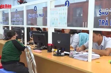 [Video] Tinh giản biên chế: Những người được hưởng chính sách khi chuyển công tác